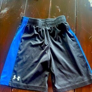 Size 7 boys under armor shorts.  Slightly worn